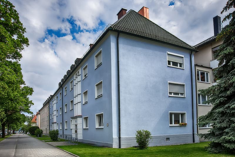 Ein Mehrfamilienhaus in Deutschland